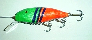 Hand Carved Fishing Lures: M10324