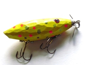 Hand Carved Fishing Lures: M10327